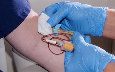 خدمات آزمایشگاهی در منزل